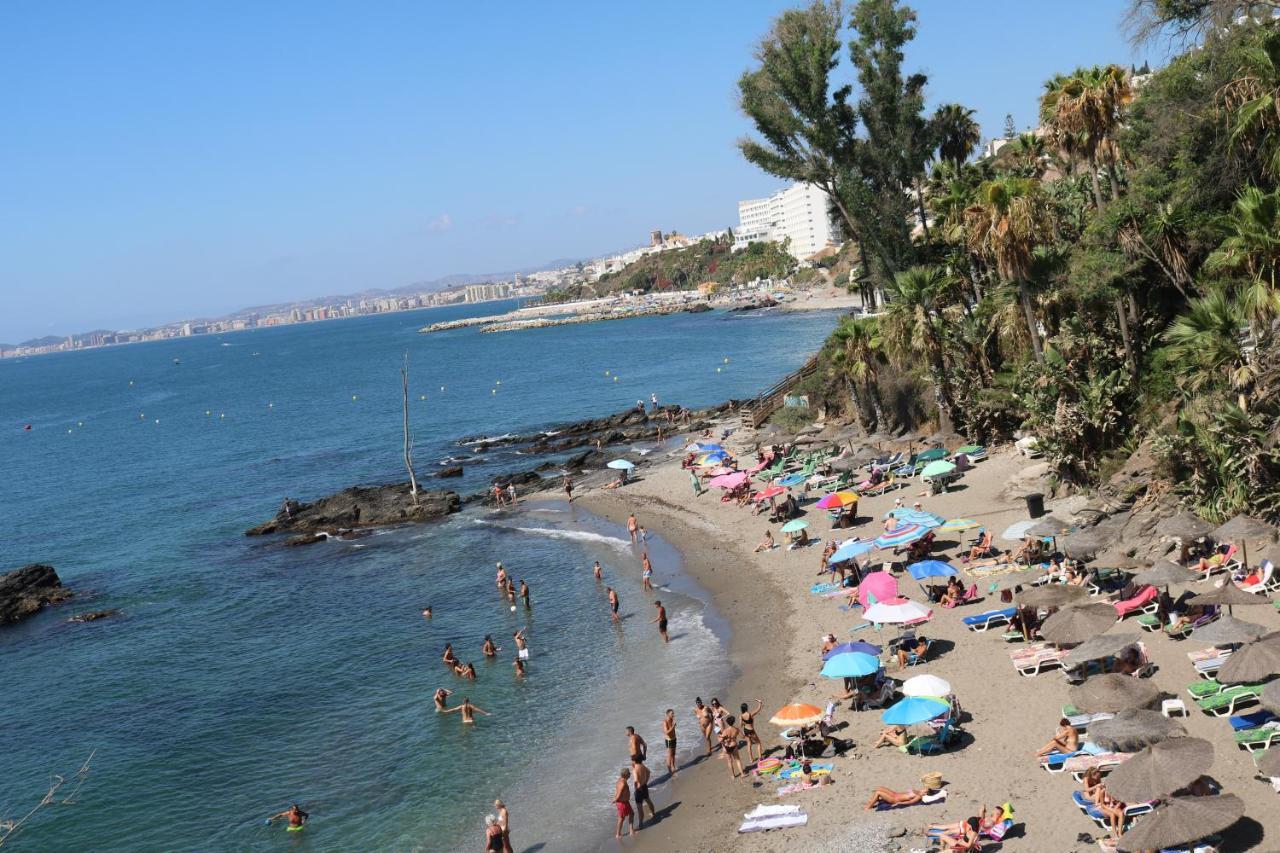 A Place Under The Sun And Near The Water Torremuelle Esterno foto